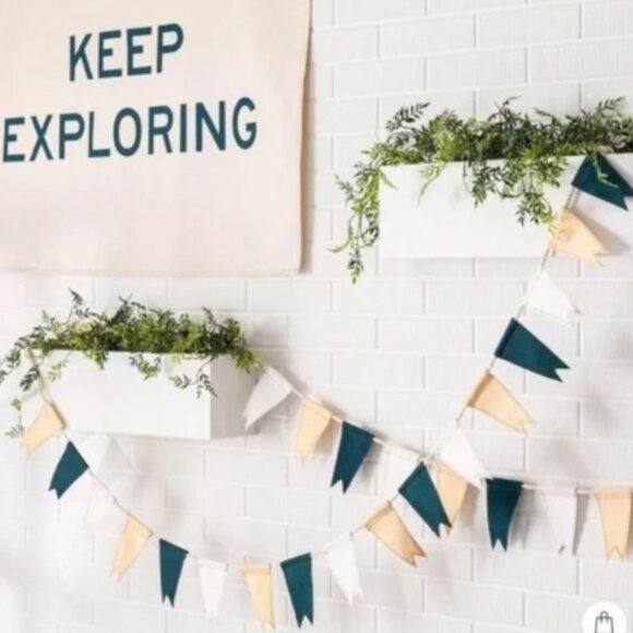 Hearth & Hand Flag Banner - 4 boxes - new in box - Picture 1 of 3